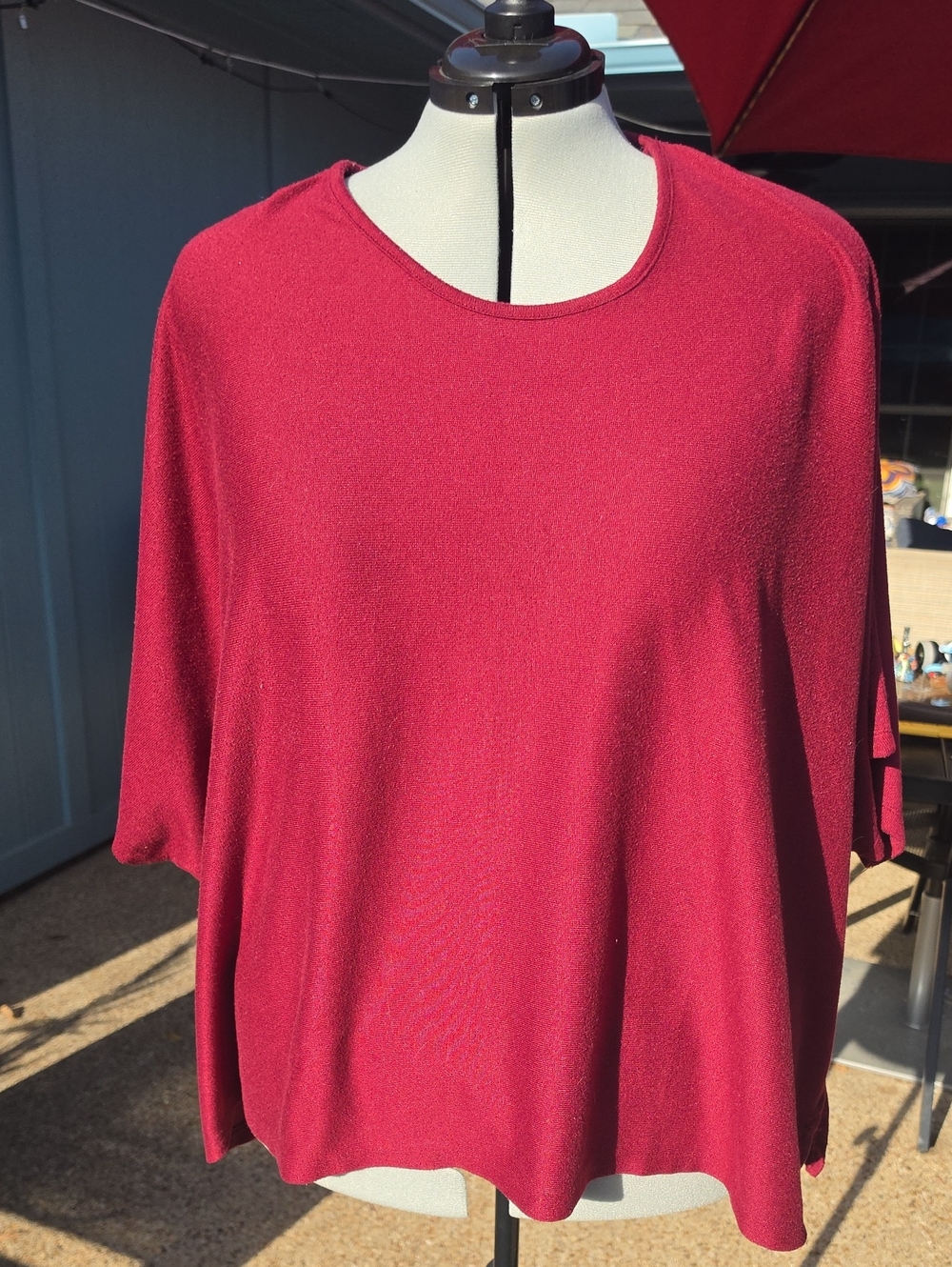 Women's Relaxed Crewneck Sweater in Deep Cranberry